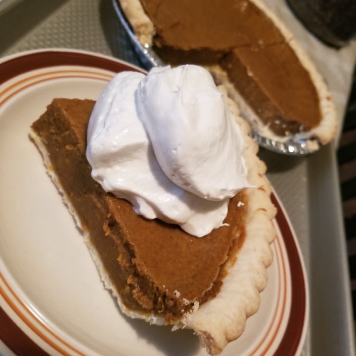photo of Wholly Wholesome Organic Traditional 9" Pie Shells shared by @lexi-pie on  12 Oct 2021 - review