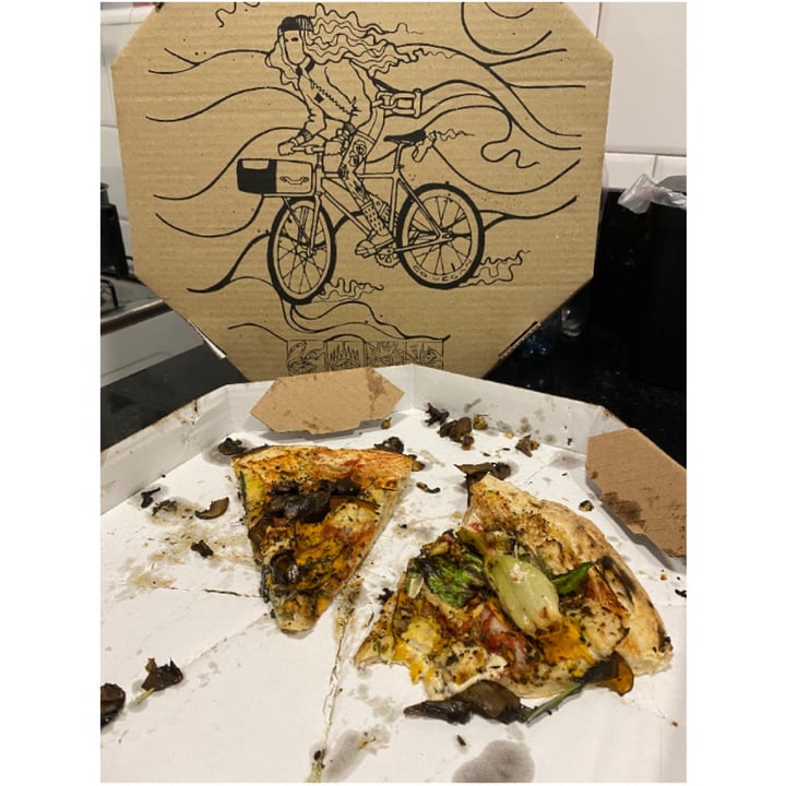 review photo of Fermentô Pizza shared by @carolsch on 12 Aug 2021 - review