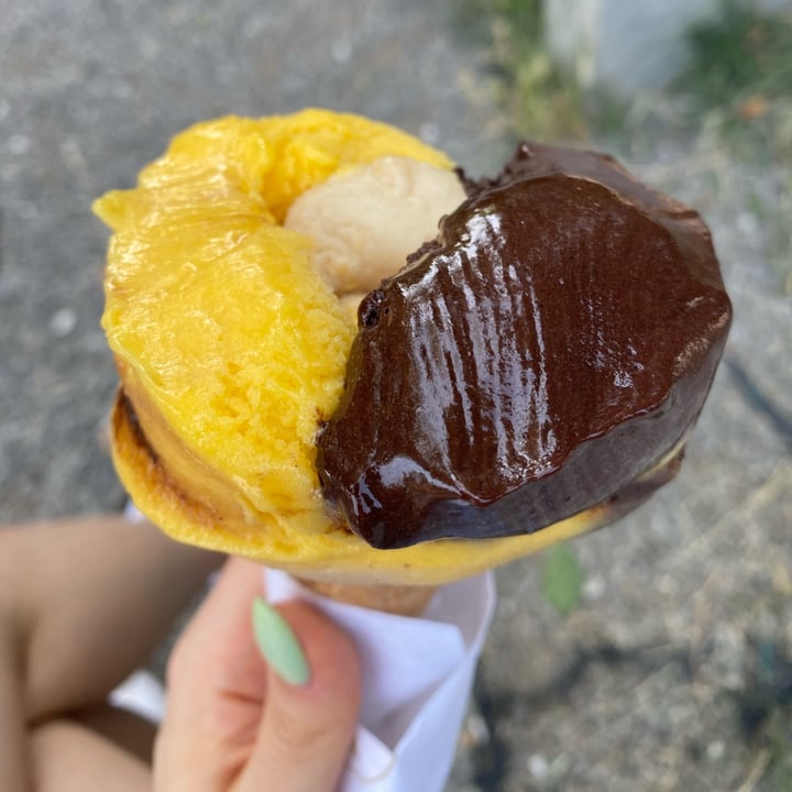 review photo of Pacifico cono Vegano Nocciola Mango E Cioccolato Fondente shared by @chiara-08 on 17 Jun 2022 - review