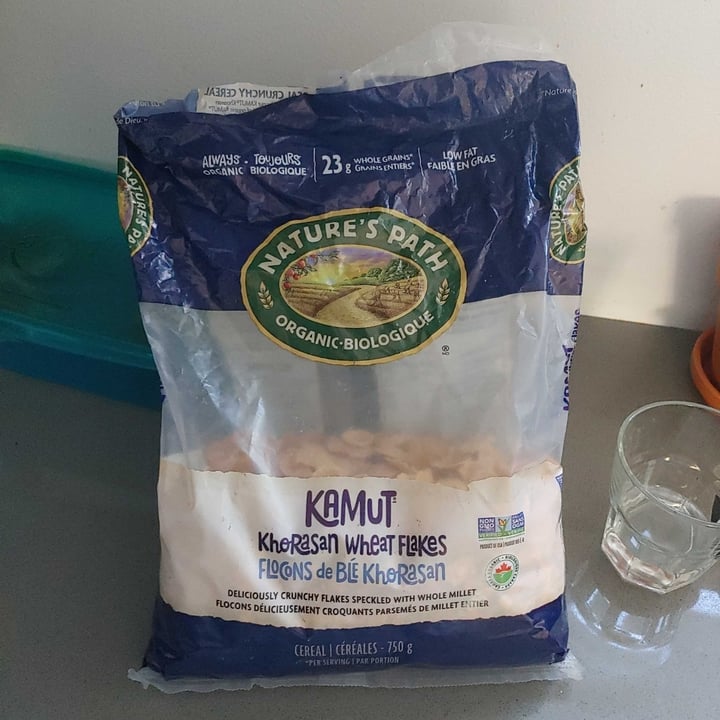 photo of Nature's Path Foods Kamut Khorasan wheat flakes shared by @gregov on  07 Nov 2021 - review