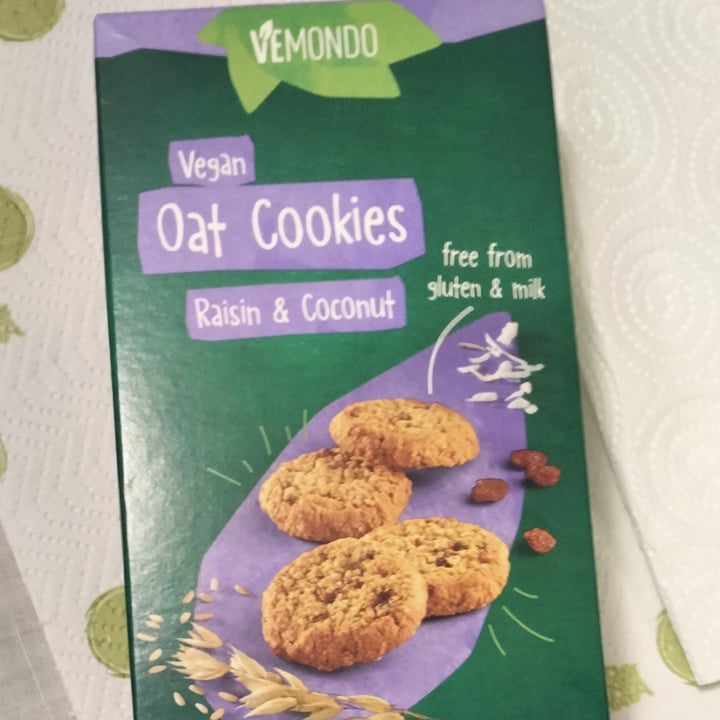 photo of Vemondo  Oat Cookies Raisin e Coconut shared by @vitorlucasvegan on  08 Sep 2022 - review