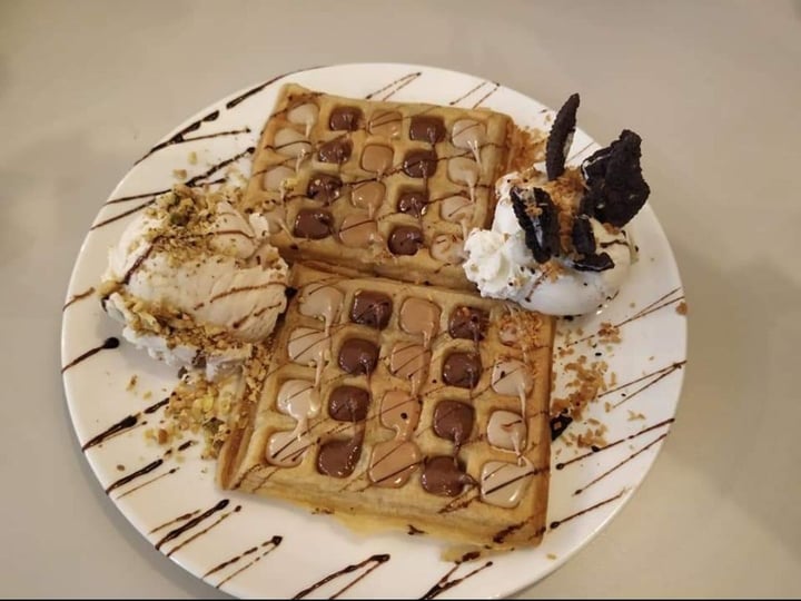 photo of חומוס Hummus Bar Belgian Waffle shared by @chenchen on  20 Jan 2020 - review