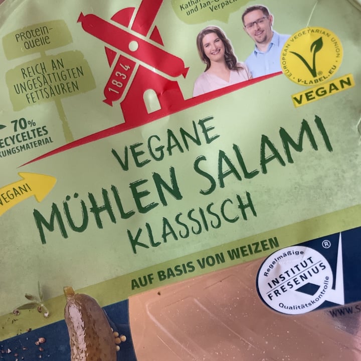 photo of Rügenwalder Mühle Vegane Mühlen Salami shared by @claudia31 on  18 Aug 2021 - review
