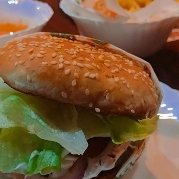 photo of Master Veggie Burguer de grão de bico shared by @jualmeidagomes on  15 May 2022 - review