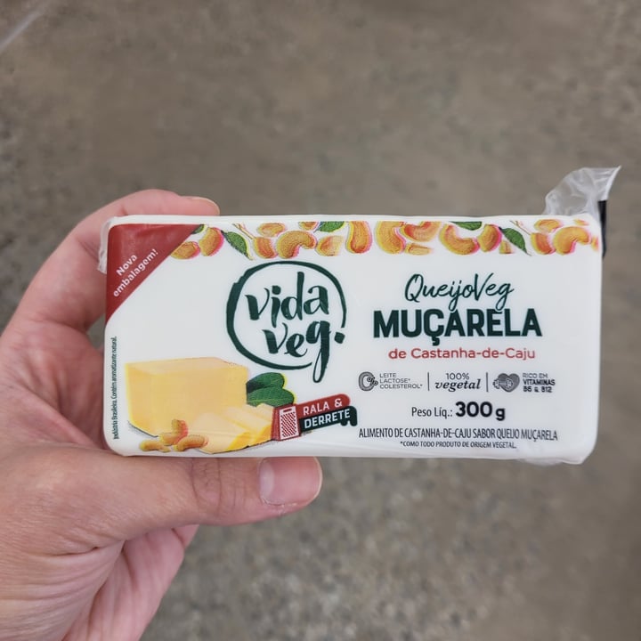 review photo of Vida Veg QueijoVeg De Castanha De Caju Tipo Muçarela shared by @jenys on 04 May 2022 - review
