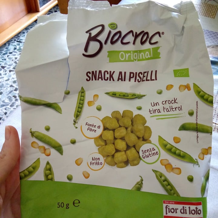 review photo of Biocroc Snack Ai Piselli shared by @saimonanimalslover on 10 Oct 2022 - review