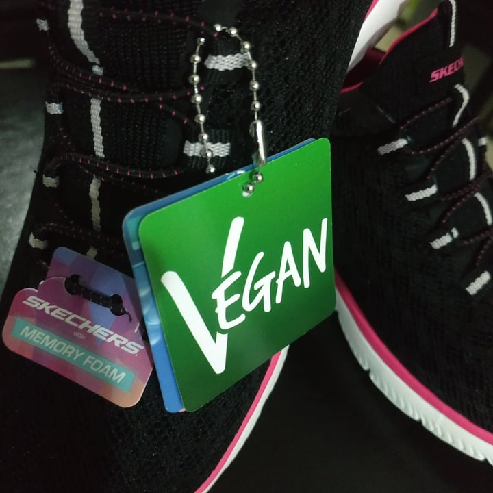 review photo of Skechers Sketchers Air Cooled Memory Foam Sin Cordones shared by @aramara on 25 Aug 2021 - review
