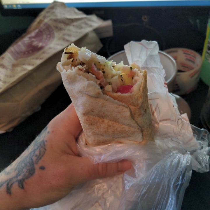photo of Boustan Hochelaga Vegan Kebab Pita shared by @maxoverdrive on  05 Dec 2021 - review