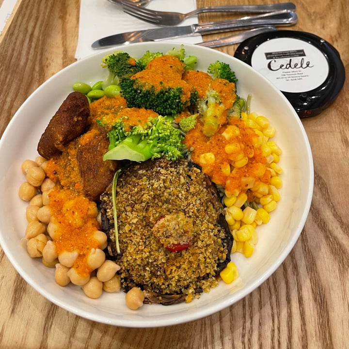review photo of Cedele Bakery Cafe - Novena Square Make your own salad shared by @ruebenk on 05 Jul 2021 - review
