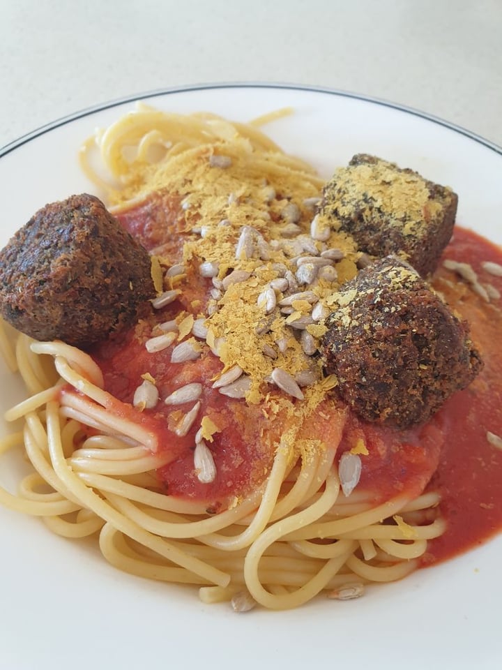 photo of Vegie Delights Meatless meatballs shared by @minimaljenna on  13 Apr 2020 - review