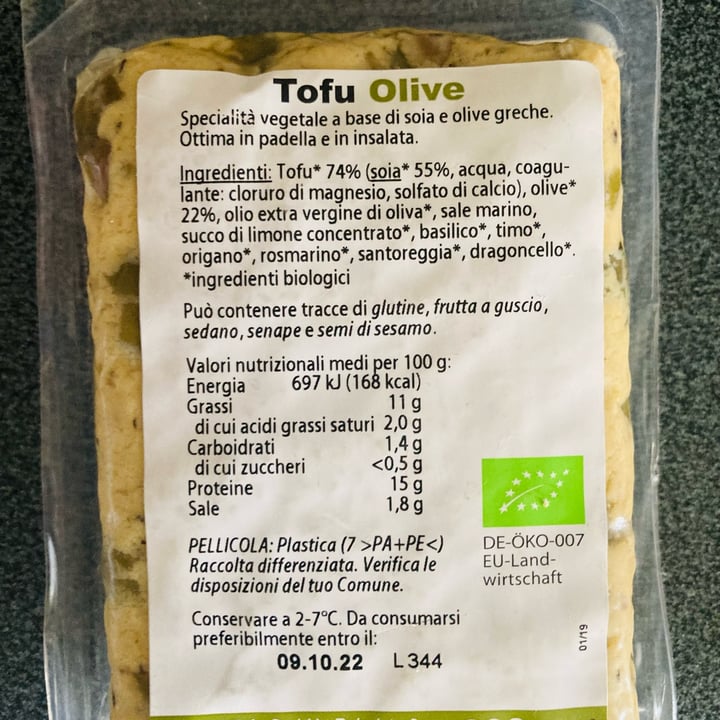 photo of Taifun Tofu Olíve shared by @federicathewitch on  06 Oct 2022 - review