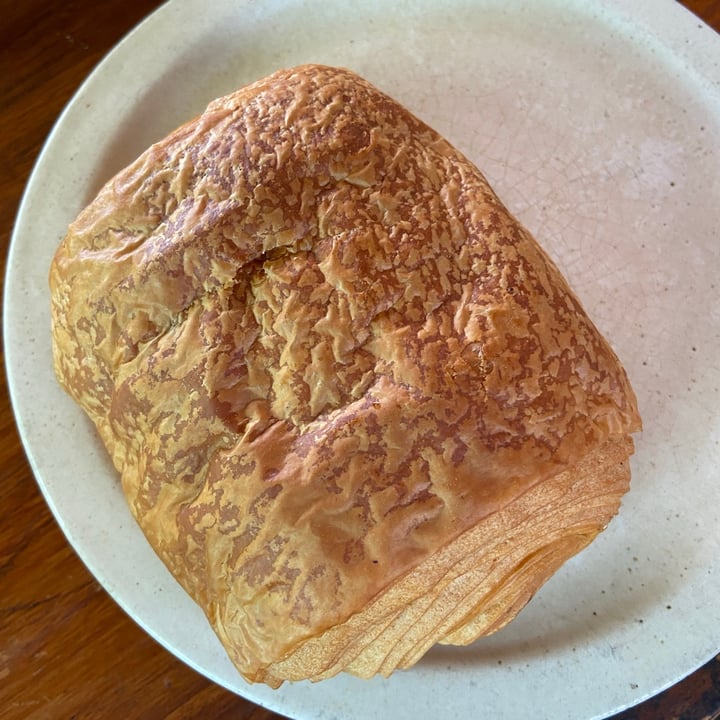 photo of Manggis in Canggu Chocolate Croissant shared by @marieheidi on  30 Sep 2021 - review