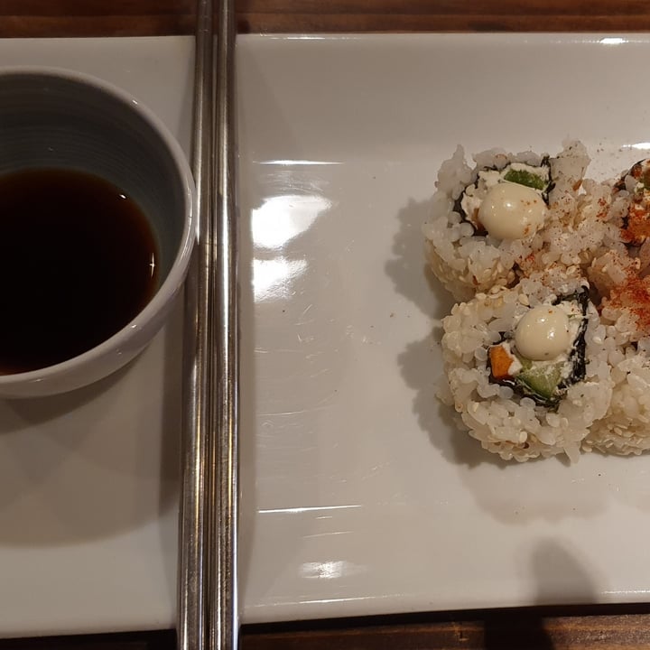 photo of Toutes les Couleurs California Rolls shared by @clairejo on  11 Sep 2021 - review