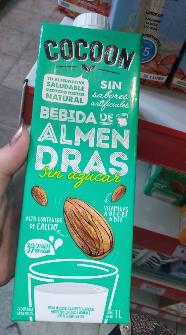 photo of Cocoon Bebida De Almendras Sin Azucar shared by @sofidamelio on  02 Mar 2020 - review