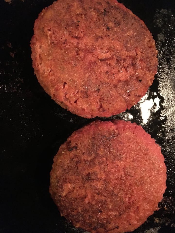 photo of Beyond Meat Beyond Burger Plant-Based Patties shared by @veganxplorer on  16 May 2019 - review