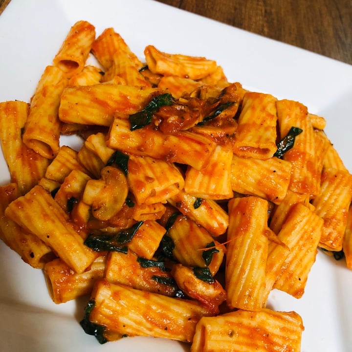 review photo of Samadhi Veggie Food Macarrones en salsa roja shared by @sophie15 on 15 Jun 2020 - review