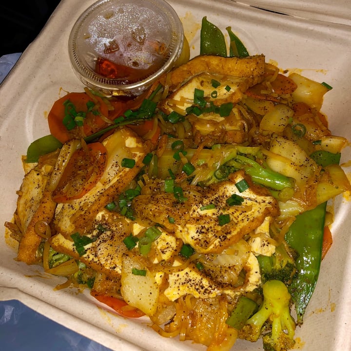 photo of The Ripple of Smiles Vegan Stir-fried Noodles shared by @alohaanimalsanctuary on  04 Sep 2020 - review