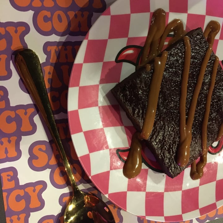 review photo of The Saucy Cow Vegan Food Temple Bar Brownie fudge shared by @nienkella on 06 Nov 2022 - review