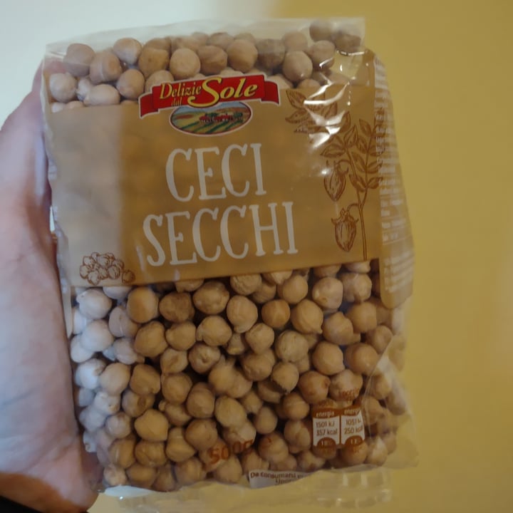 photo of Delizie dal Sole Ceci Secchi shared by @annanever on  12 May 2022 - review