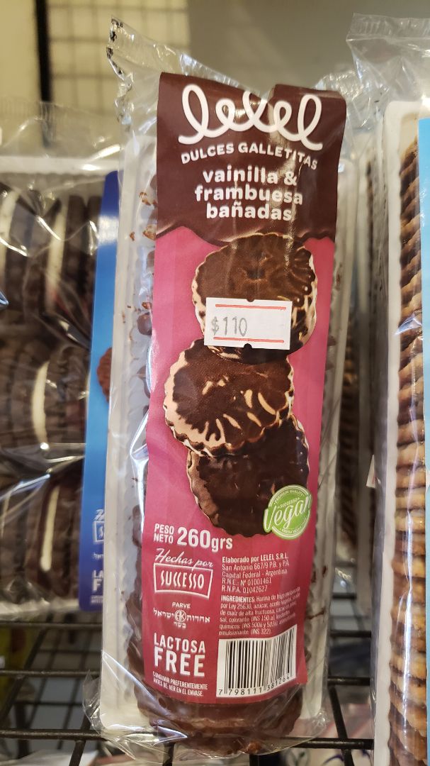 review photo of Lelel Galletitas De Vainilla Y Frambuesa Bañadas En Chocolate shared by @marianoguti on 06 Feb 2020 - review