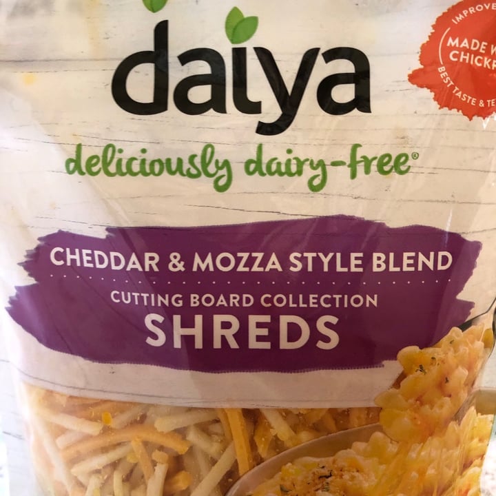 photo of Daiya Cheddar and Mozza Style Blend Shreds shared by @veggietable on  16 Dec 2020 - review