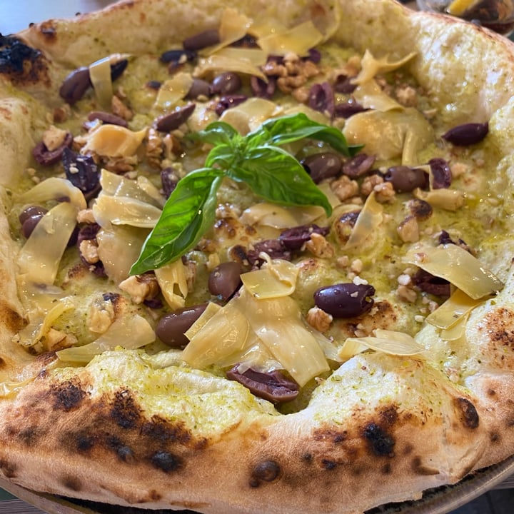 photo of Pizzeria Vincenzo Capuano Vegan Dream shared by @salvalice on  02 Jul 2021 - review