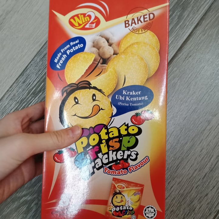 review photo of Win2 Tomato Flavoured Potato Crisp shared by @alvina on 06 Feb 2022 - review