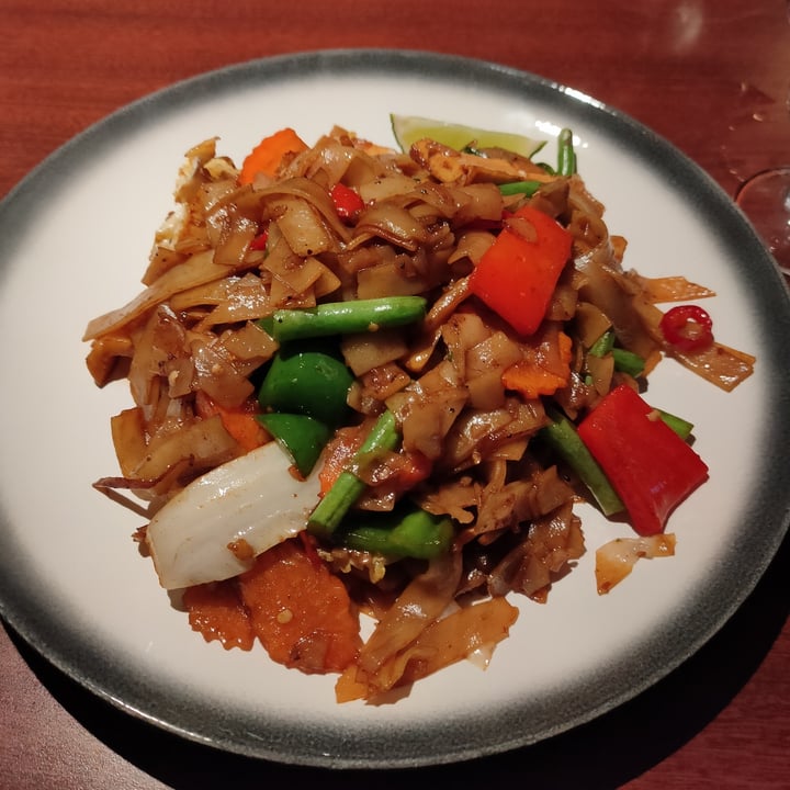 review photo of Luna Thai Kitchen Pad Kee Mao shared by @mrigank on 27 Oct 2022 - review