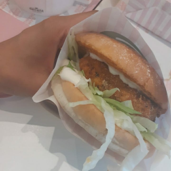 photo of Neat Burger Chick'n burger shared by @chandnibhudia on  11 Dec 2020 - review