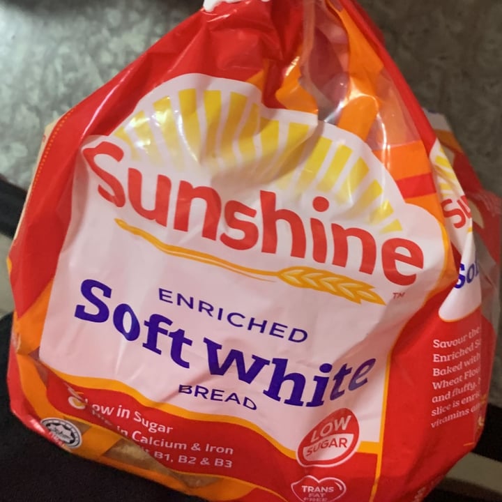 photo of Sunshine Bakeries  Enriched Soft White Bread shared by @crystallla on  19 Mar 2022 - review