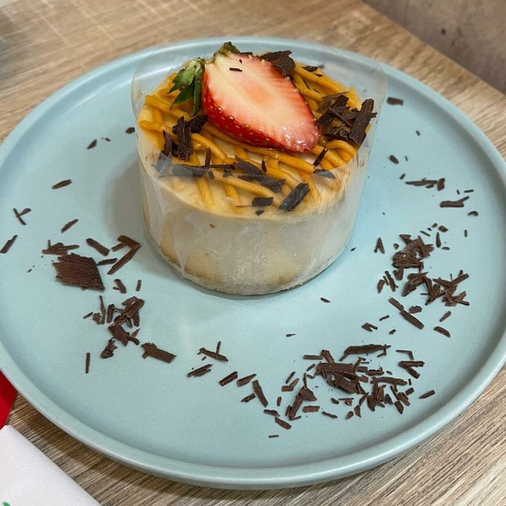 photo of Greendot PAYA LEBAR SQUARE Rare Seasalt Caramel Cheesecake shared by @redbeanz on  09 Jun 2021 - review