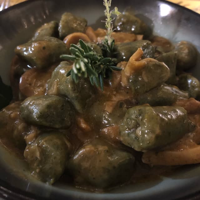 Photo of the dish “Gnocchi Di Spinaci Bio Con Porcini”