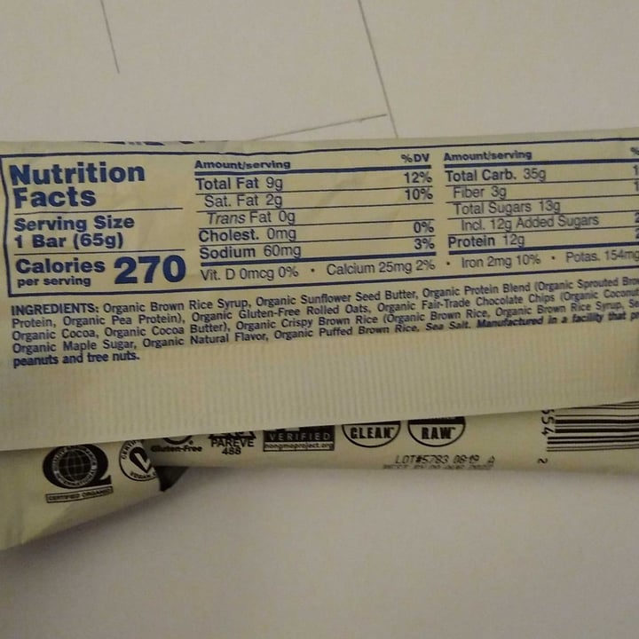 review photo of GoMacro Heartwarming Retreat Oatmeal Chocolate Chip shared by @biancavegan on 10 Jan 2022 - review
