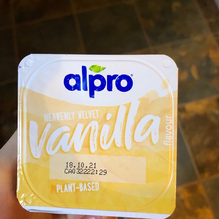 review photo of Alpro Vanilla Almond Dessert shared by @04ag on 16 Mar 2021 - review