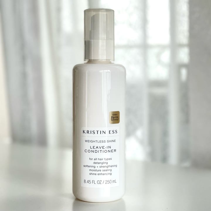 photo of Kristin Ess Hair Weightless Shine Leave-in Conditioner shared by @ina-n on  22 Oct 2021 - review