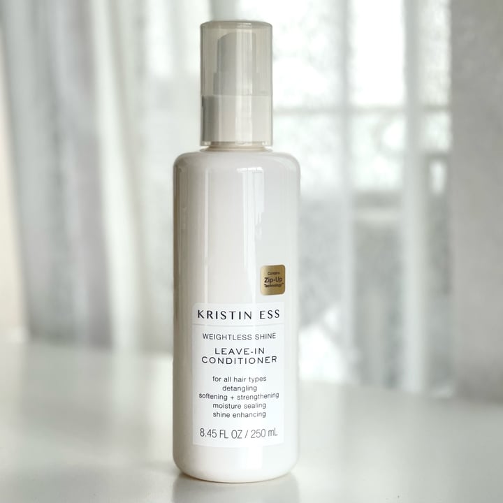 review photo of Kristin Ess Hair Weightless Shine Leave-in Conditioner shared by @ina-n on 22 Oct 2021 - review