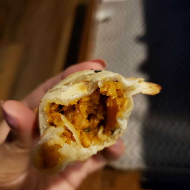 review photo of Empanadas de 10 Nuñez Empanada de carne de soja shared by @lucianah on 28 Apr 2021 - review