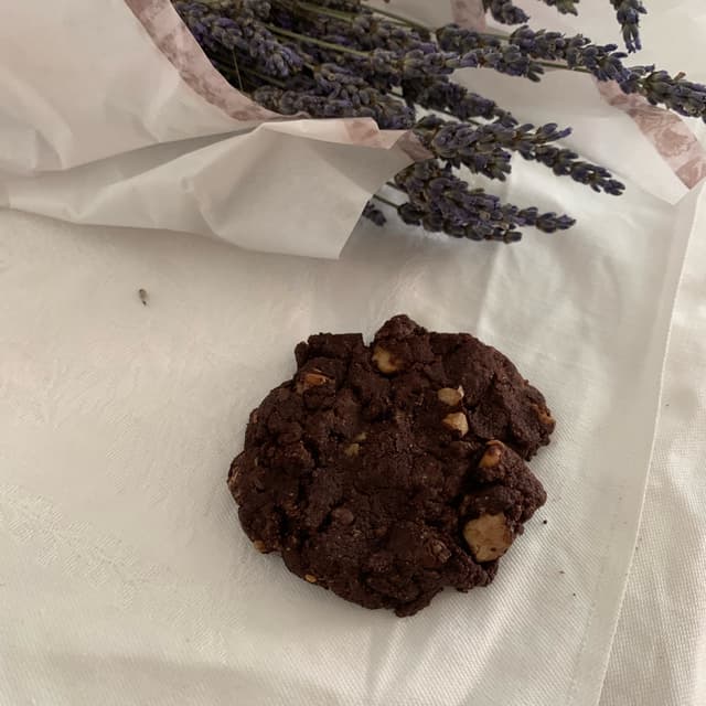Photo of the dish “Biscotto cacao e noci”