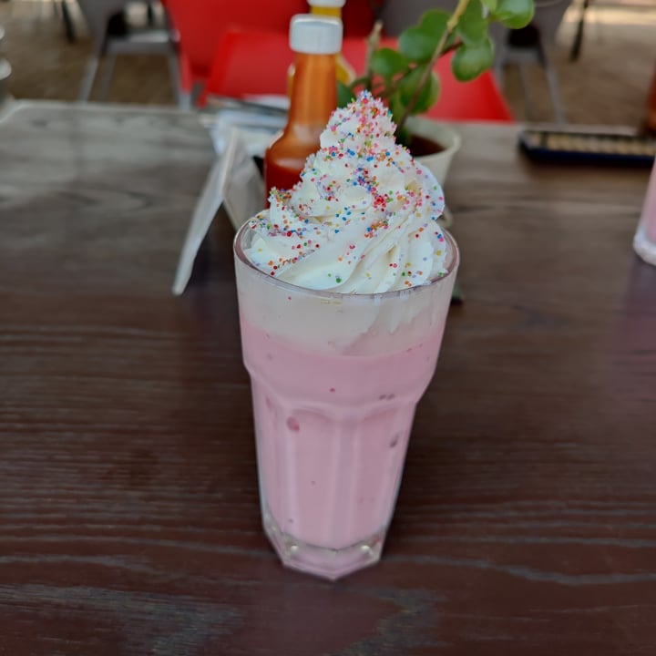 photo of Asher's Corner Cafe @ Ashers Farm Sanctuary Strawberry Marshmallow Milkshake shared by @christo on  21 Aug 2021 - review
