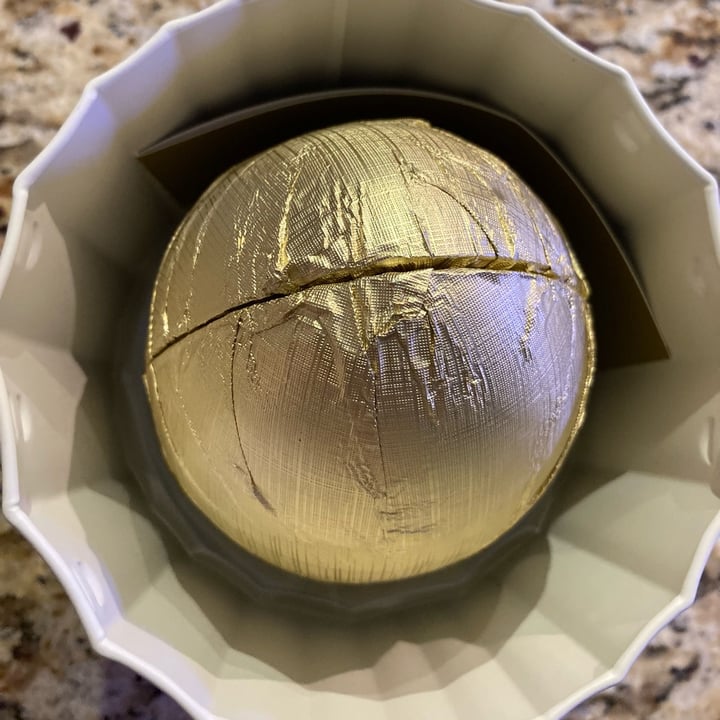 photo of hotel chocolat unbelievably vegan egg shared by @neonspacebanana on  05 May 2022 - review