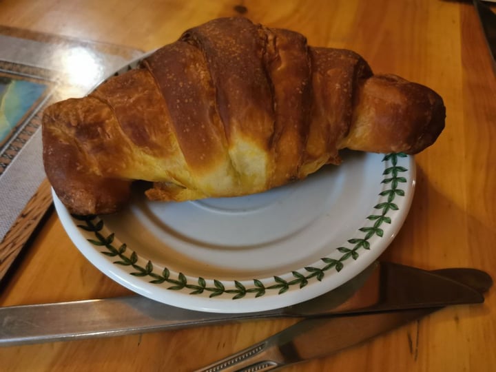 photo of Dolce Bakery Croissant shared by @cris on  01 Oct 2019 - review