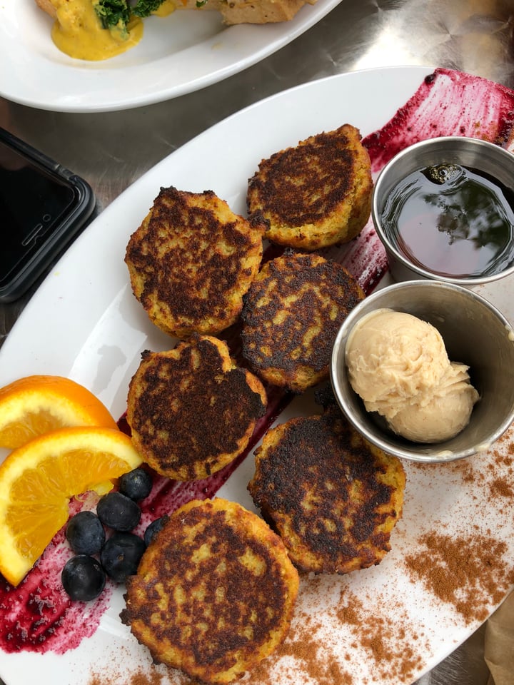 review photo of Pingala Café French Toast shared by @beccatx on 12 Jun 2018 - review
