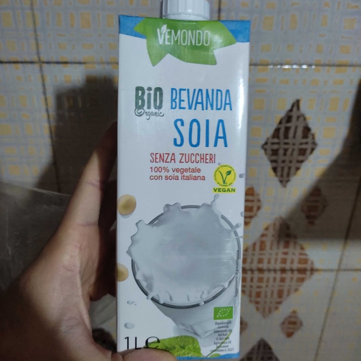 photo of Vemondo Bio Bevanda Soia Senza Zuccheri Aggiunti shared by @lostregone on  17 Nov 2022 - review