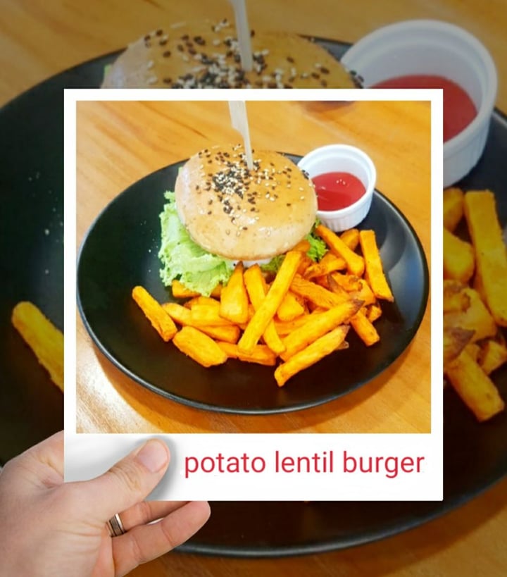 photo of Soul Alife Potato Lentil Burger shared by @choyyuen on  07 Nov 2019 - review