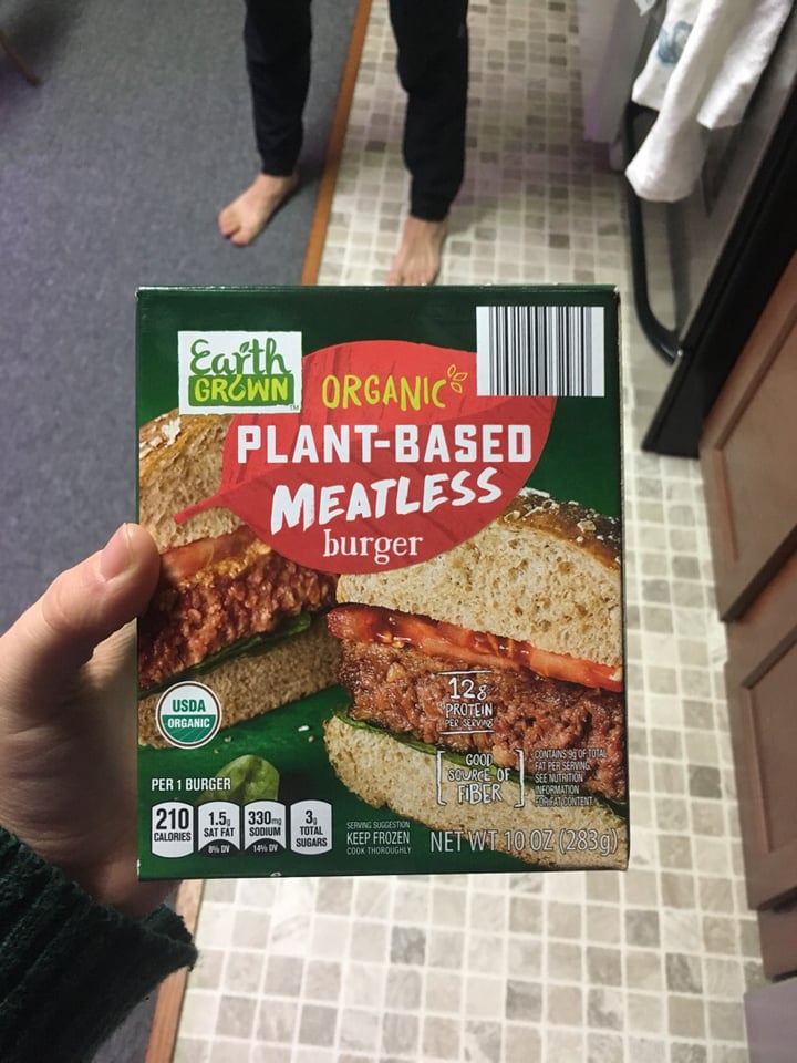 photo of Earth Grown Organic Plant Based Meatless Burger shared by @lisseatsplants on  05 Feb 2019 - review