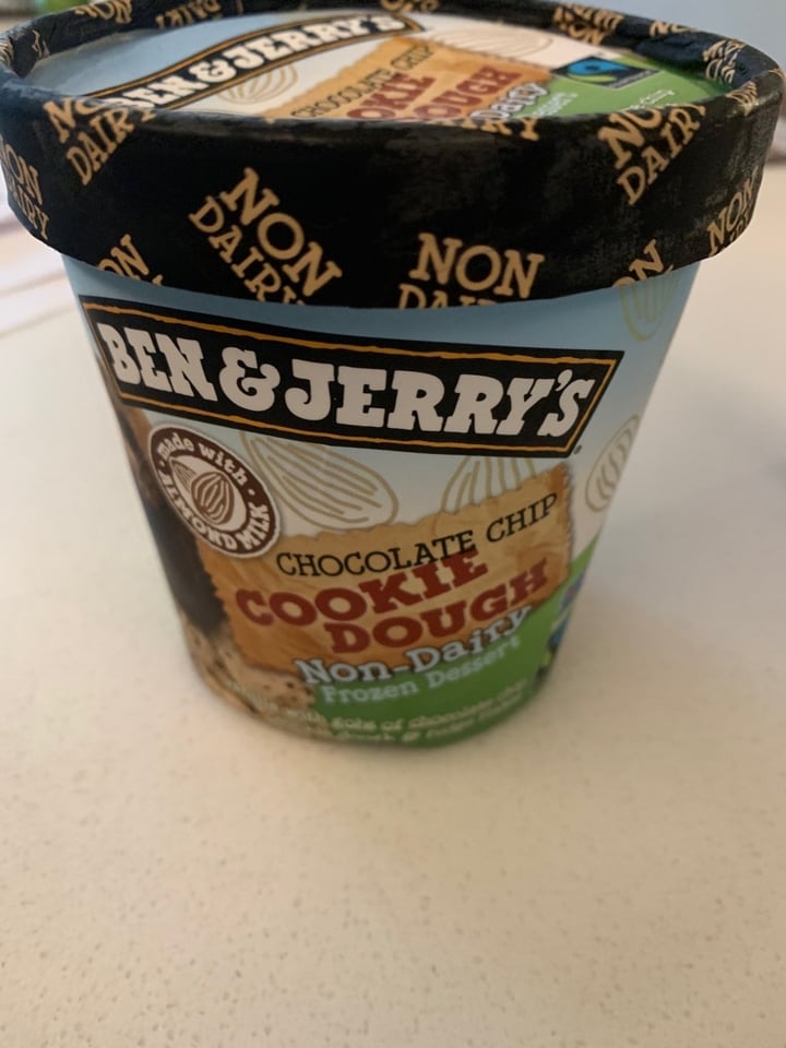 photo of Ben & Jerry's Chocolate Chip Cookie Dough Non-Dairy Frozen Dessert shared by @crlins on  23 Nov 2019 - review