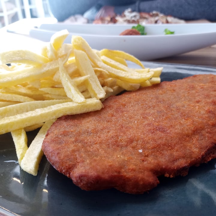 review photo of Pizzeria Campelo Milanesa Vegana shared by @bluristic on 29 Nov 2022 - review