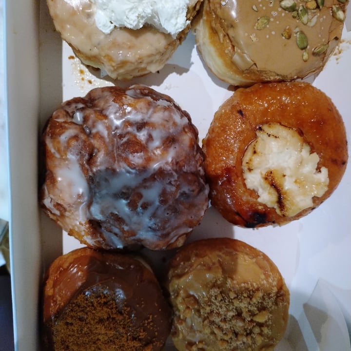 photo of La Beignerie Vegan donut assortment shared by @andreaalexandra on  09 Dec 2022 - review