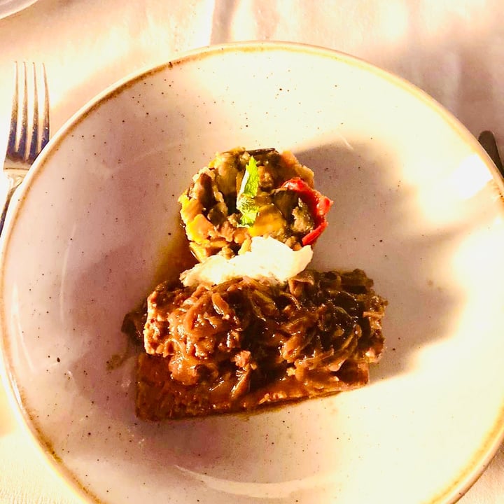 review photo of Polisena L'Altro Agriturismo Tempeh glassato al Primorò, caponata alla menta e polentina di mais bianco shared by @khris on 25 Jul 2021 - review