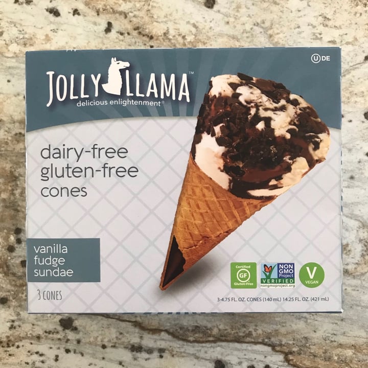 photo of Jolly Llama Vanilla fudge sundae shared by @dianna on  30 Jun 2021 - review